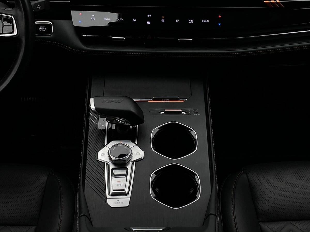 Changan UNI-K, 2023 Фото №14