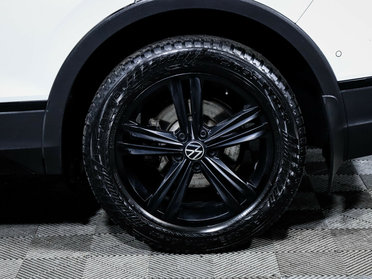 Volkswagen Tiguan II Рестайлинг, 2021 Фото №15