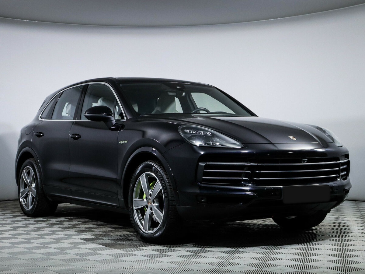 Porsche Cayenne E-Hybrid III, 2019 - 68 293 км. | Фото №3