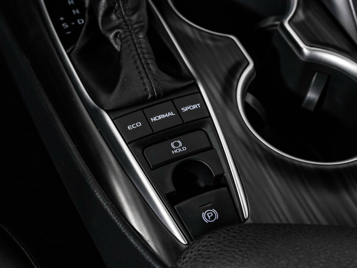 Toyota Camry VIII (XV70) Рестайлинг, 2022 Фото №16