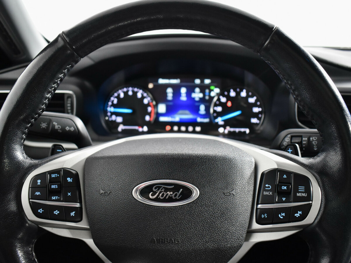 Ford Explorer VI, 2021 Фото №15