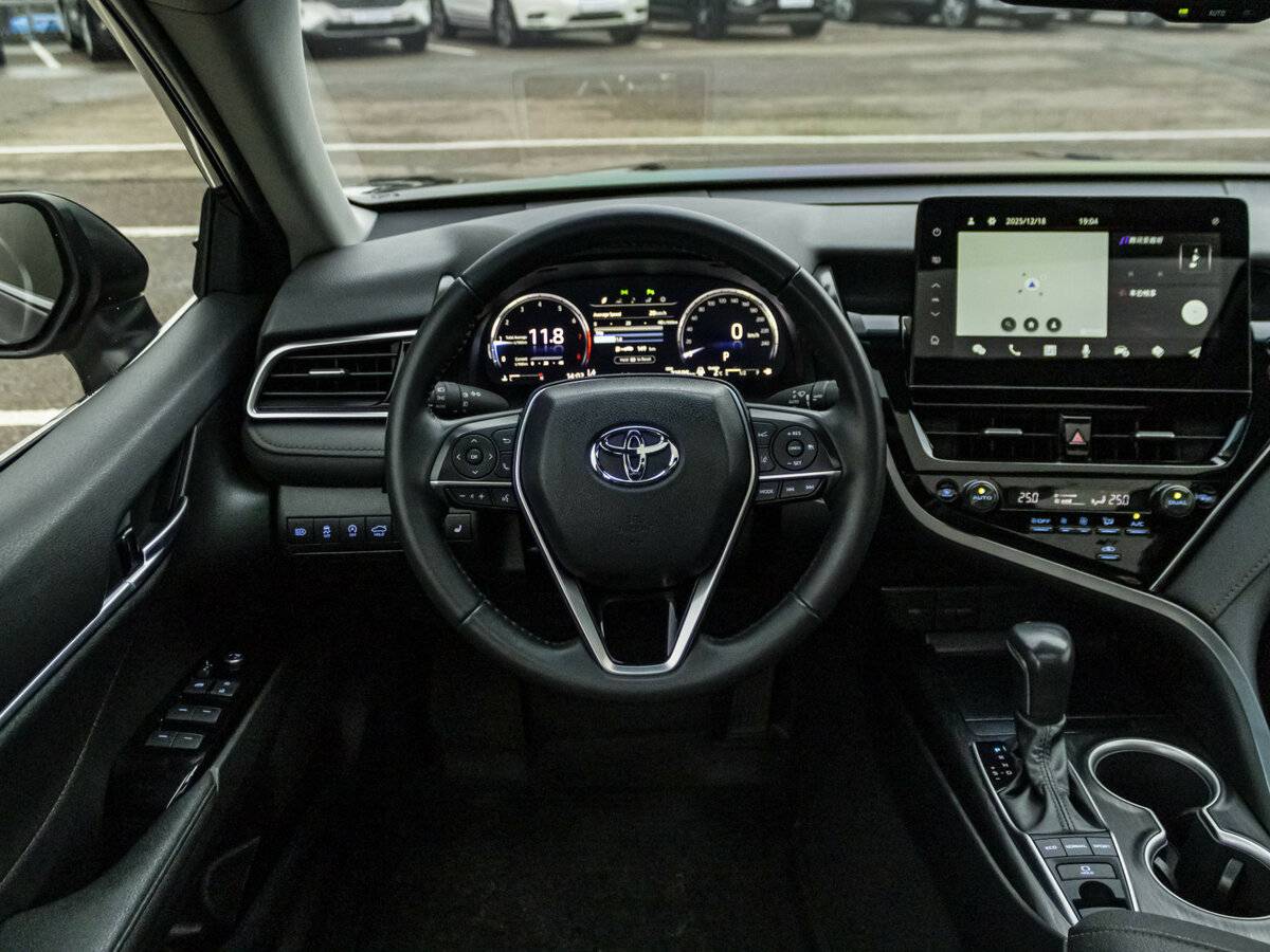 Toyota Camry VIII (XV70) Рестайлинг, 2023 Фото №12