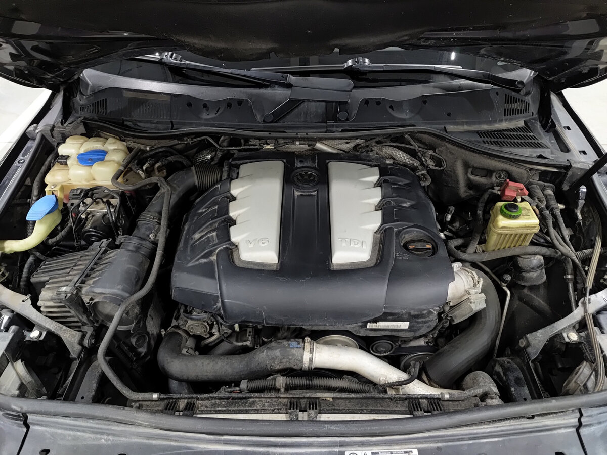 Volkswagen Touareg II, 2011 Фото №9