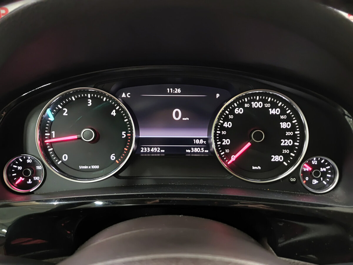 Volkswagen Touareg II, 2011 Фото №13