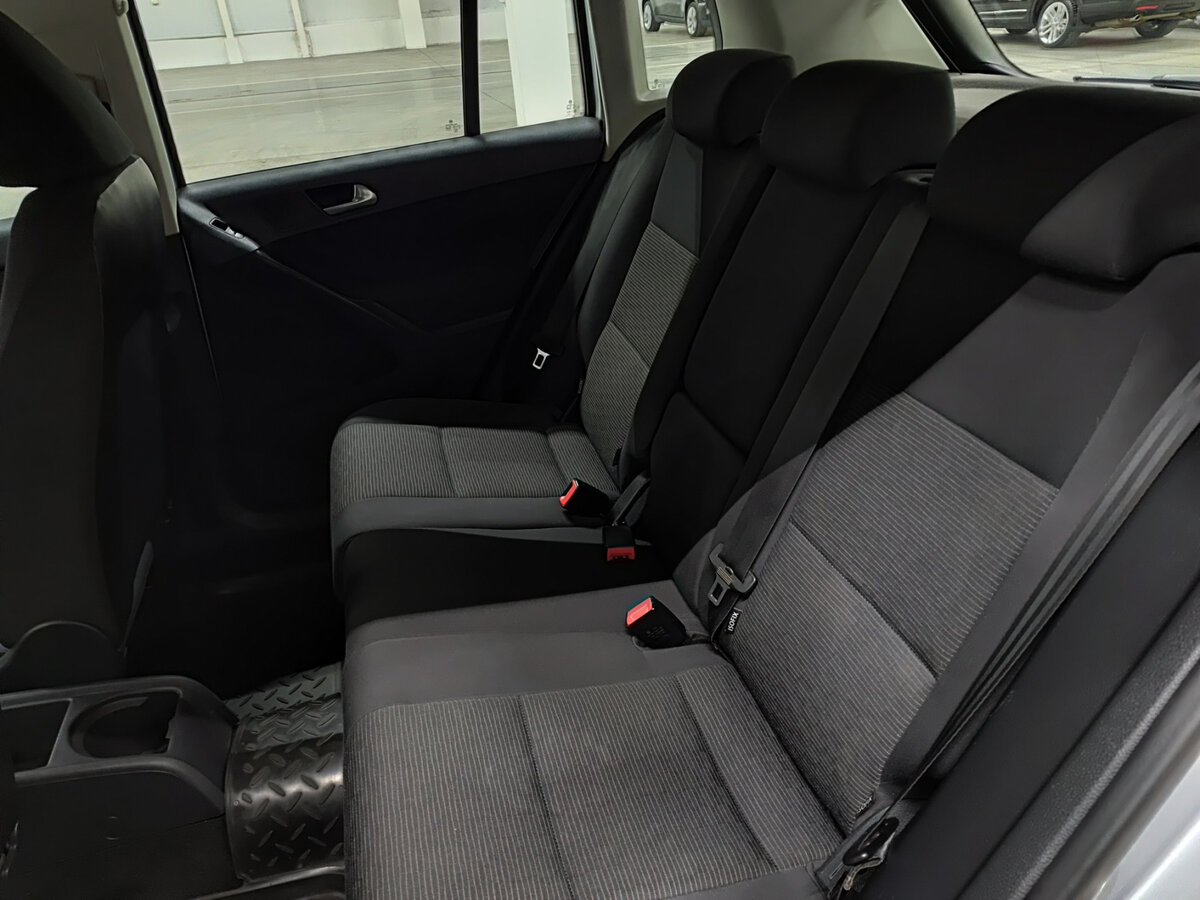 Volkswagen Tiguan I Рестайлинг, 2011 Фото №12
