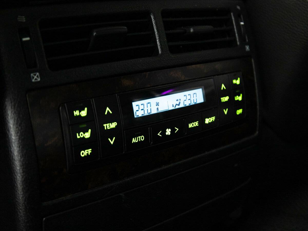 Toyota Land Cruiser 200 Series, 2008 Фото №21