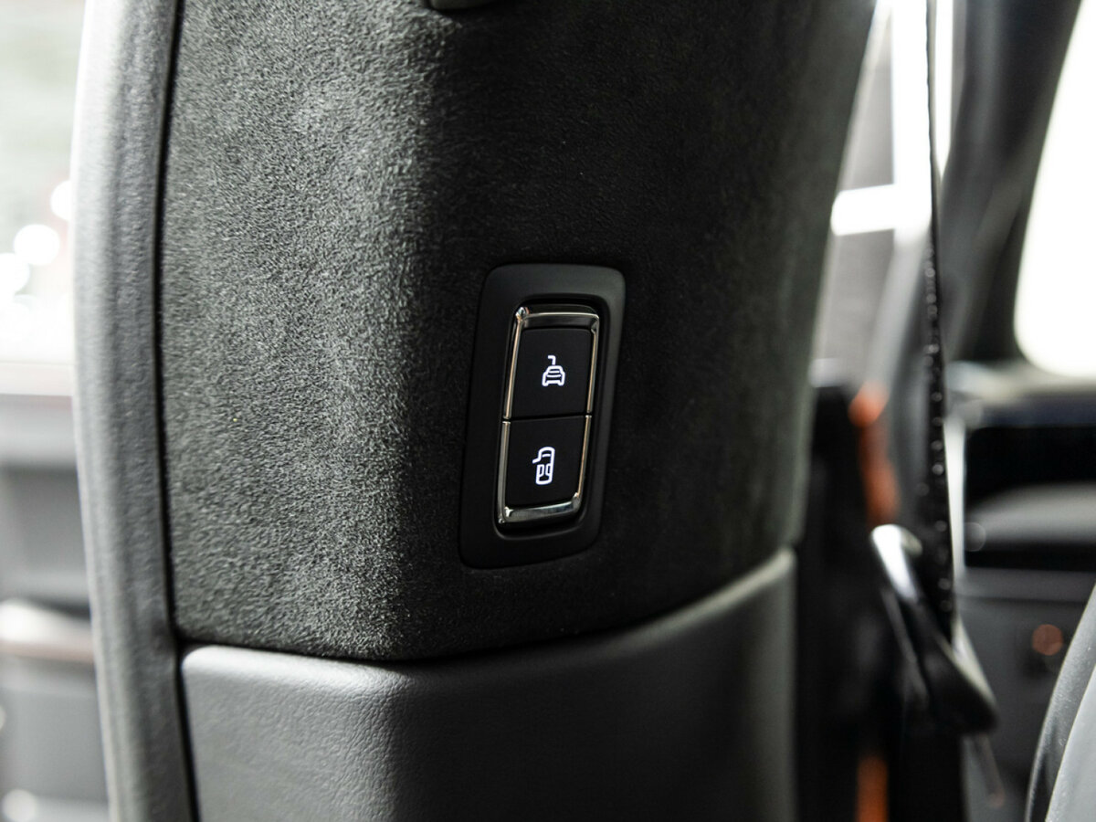 HiPhi X, 2022 Фото №17