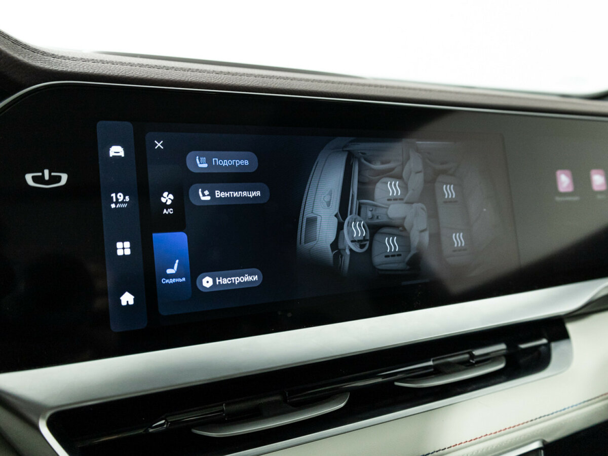 Geely Monjaro I, 2023 Фото №19