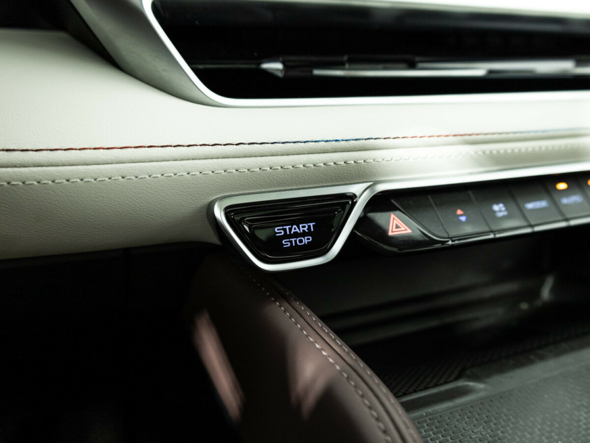 Geely Monjaro I, 2023 Фото №22