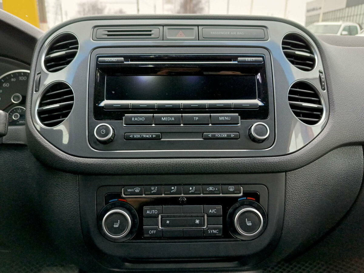 Volkswagen Tiguan I Рестайлинг, 2013 Фото №15