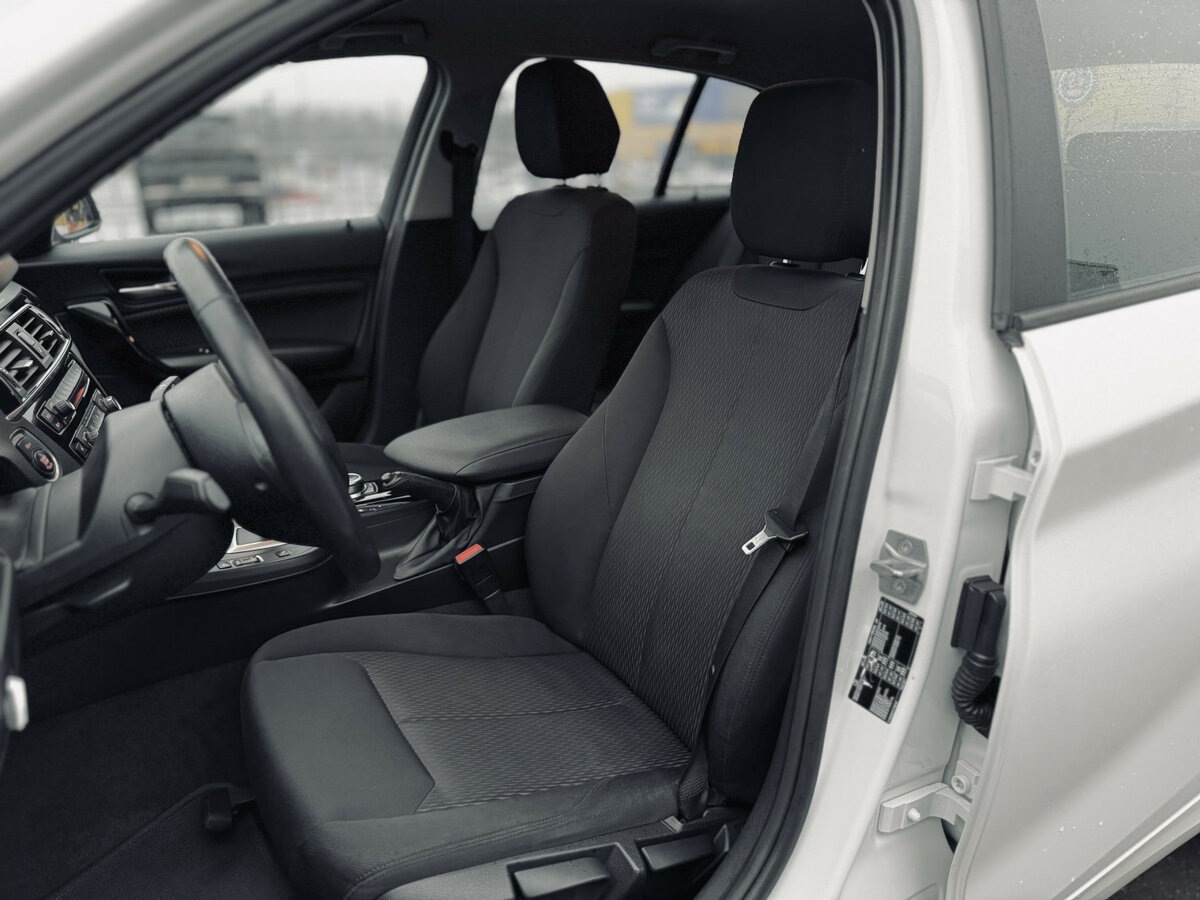 BMW 1 серии 118i II (F20/F21) Рестайлинг 2, 2018 Фото №16