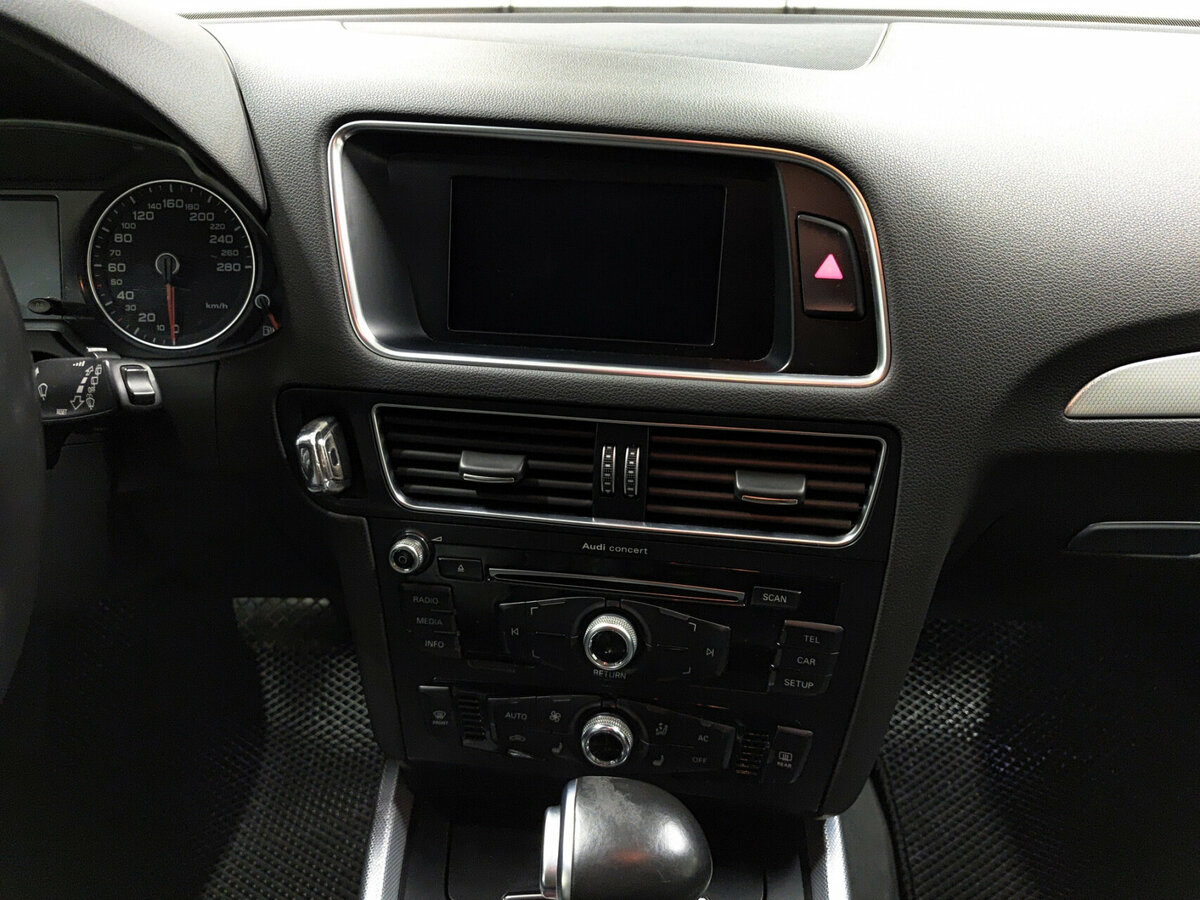 Audi Q5 I (8R) Рестайлинг, 2013 Фото №13