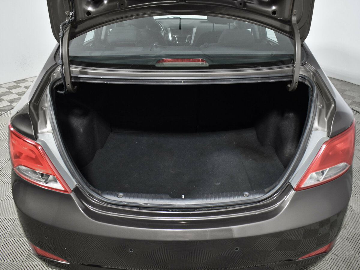 Hyundai Solaris I Рестайлинг, 2016 Фото №19