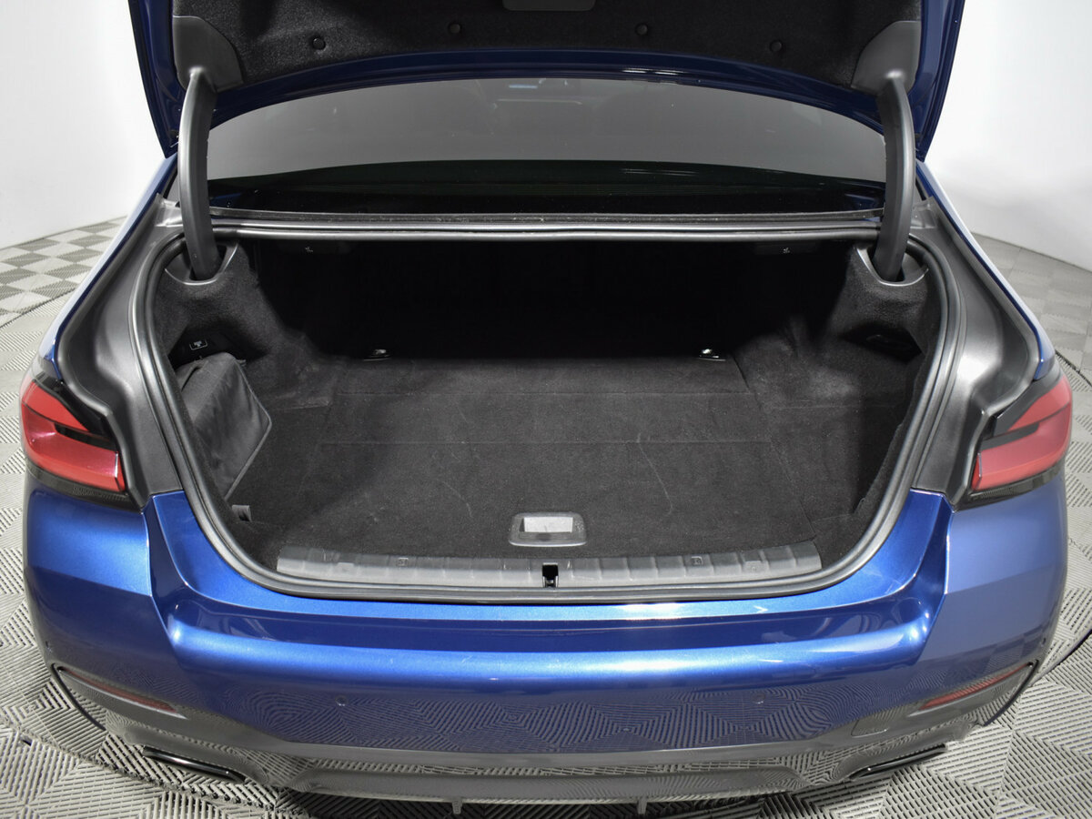 BMW 5 серии 530e VII (G30/G31/G38) Рестайлинг, 2020 Фото №19