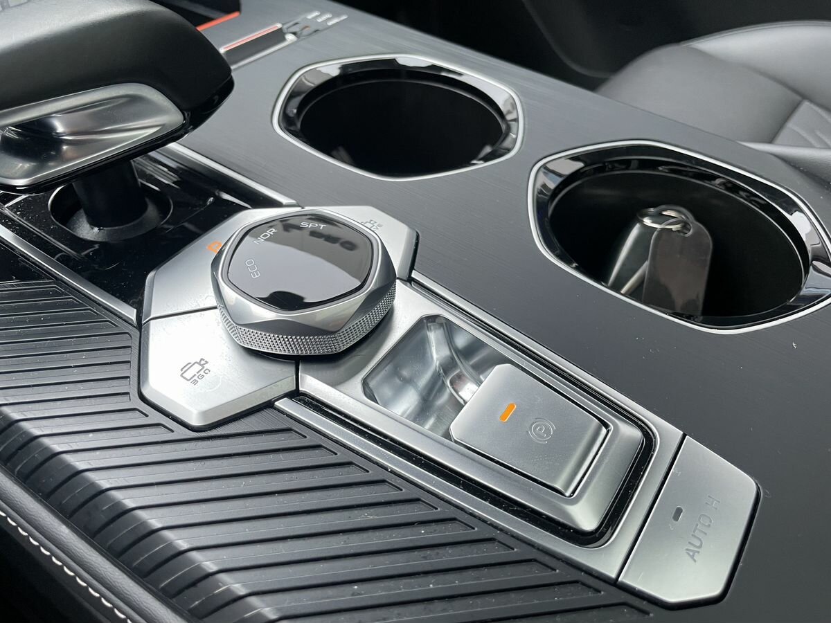 Changan UNI-K, 2024 Фото №19