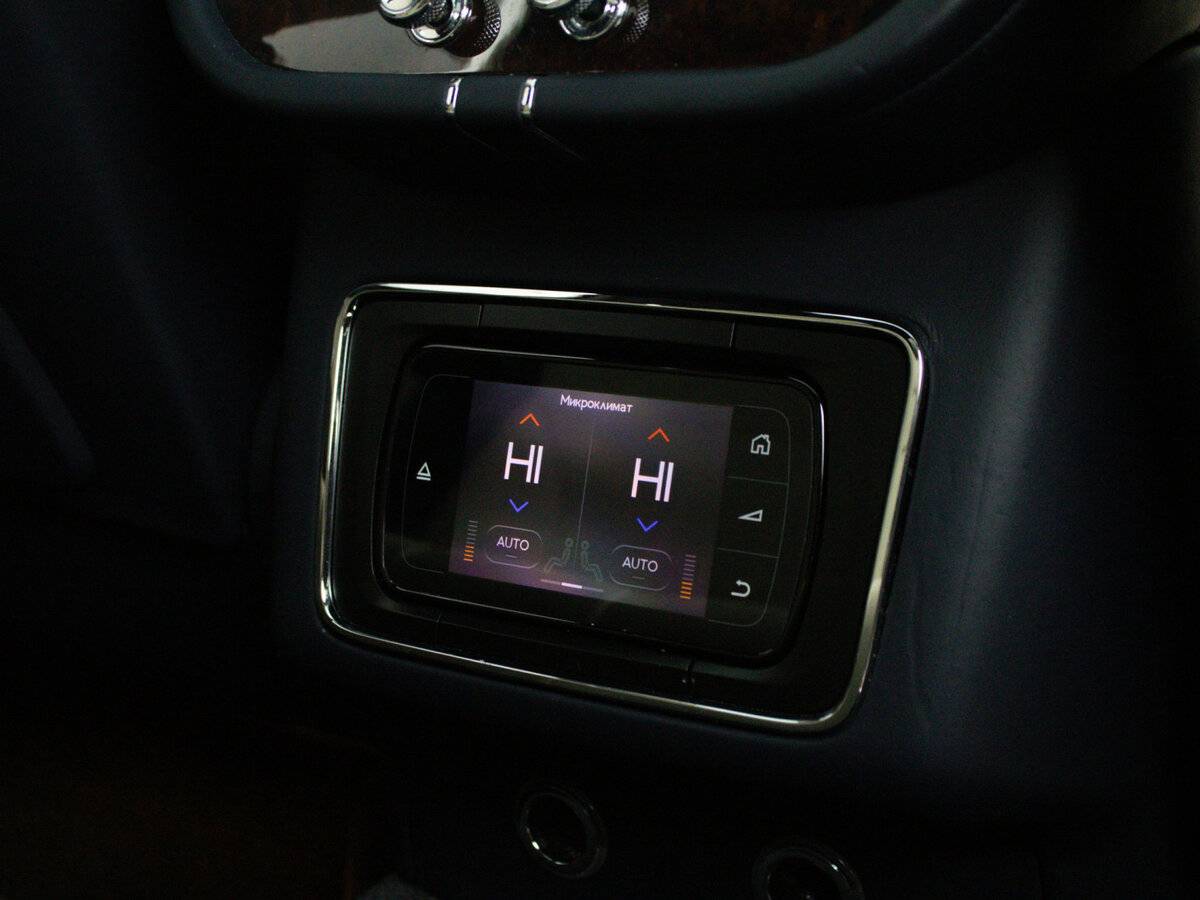 Bentley Bentayga I, 2016 Фото №14