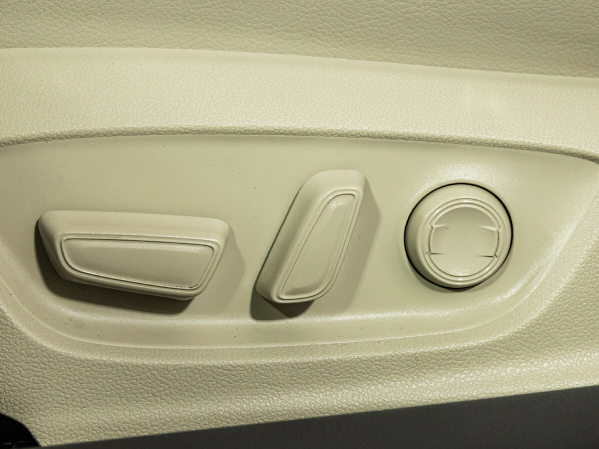 Toyota Camry VIII (XV70), 2020 Фото №13