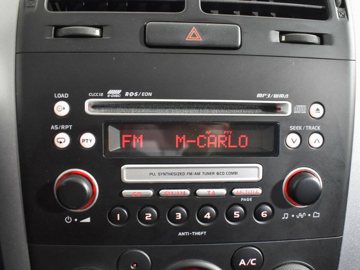 Suzuki Grand Vitara II Рестайлинг, 2010 Фото №16