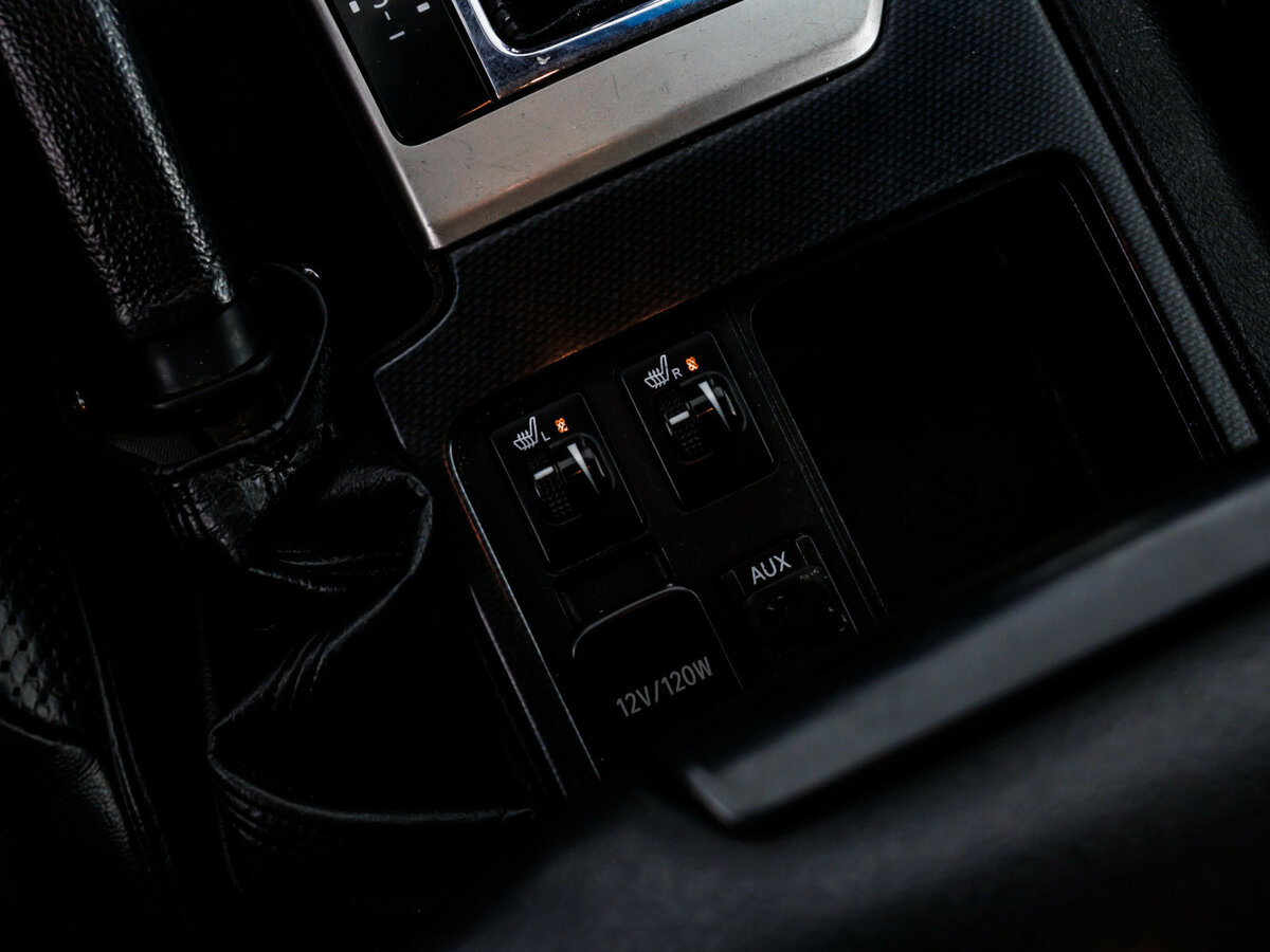 Toyota Land Cruiser Prado 150 Series, 2010 Фото №15