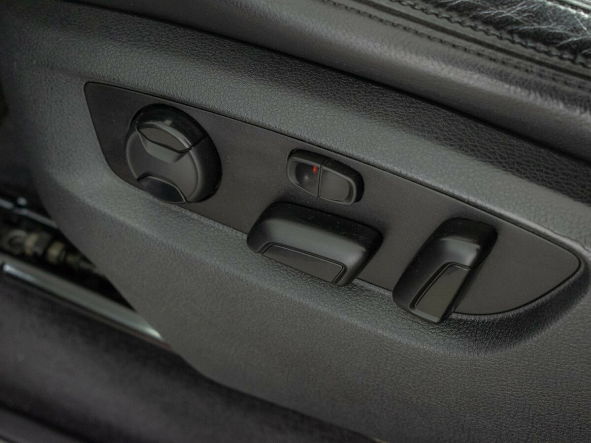 Volkswagen Touareg II, 2011 Фото №18