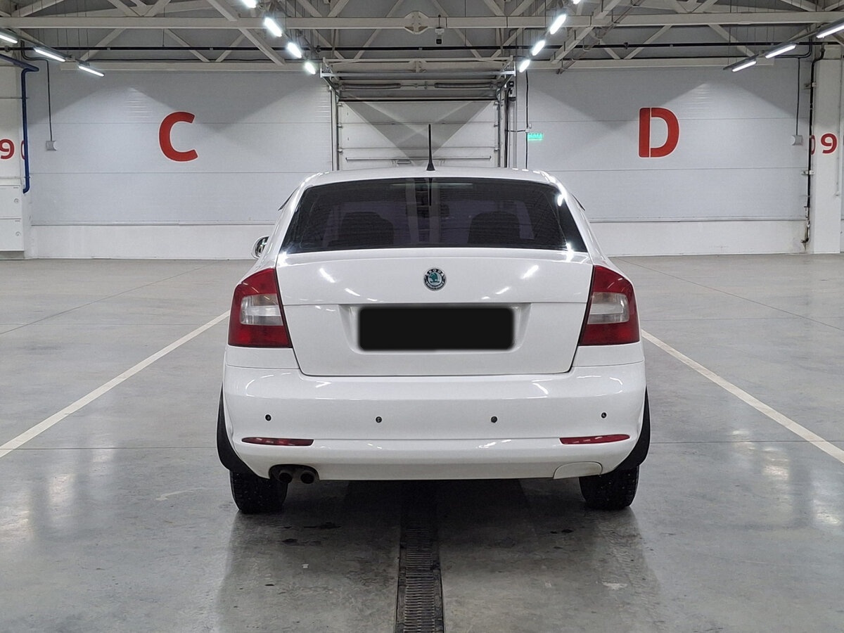 Skoda Octavia II (A5) Рестайлинг, 2011 Фото №6