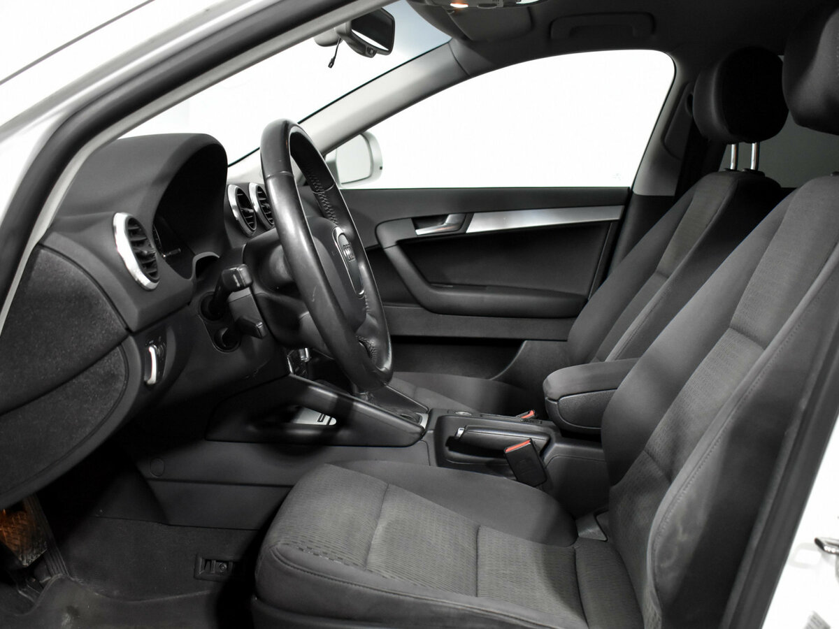 Audi A3 Sportback II (8P) Рестайлинг 2, 2009 Фото №10