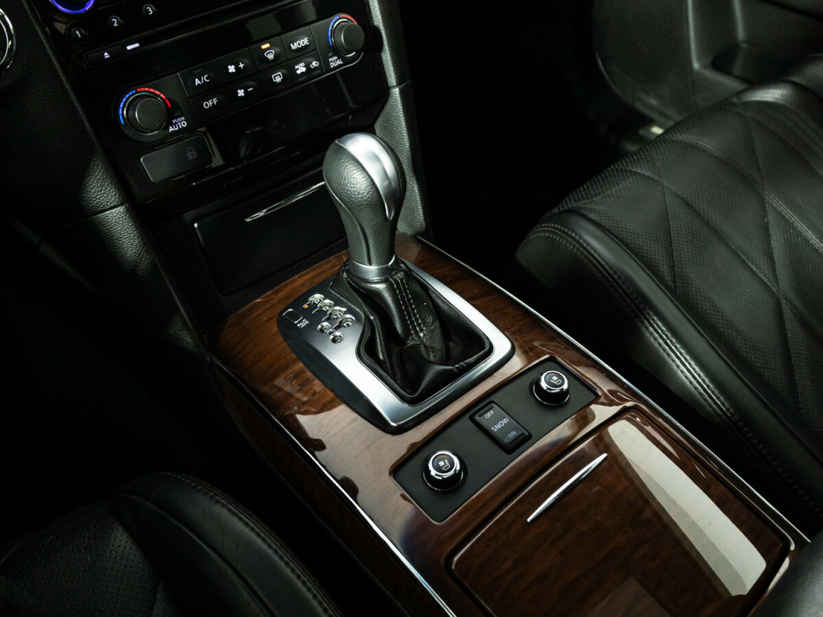 Infiniti QX70, 2014 Фото №15