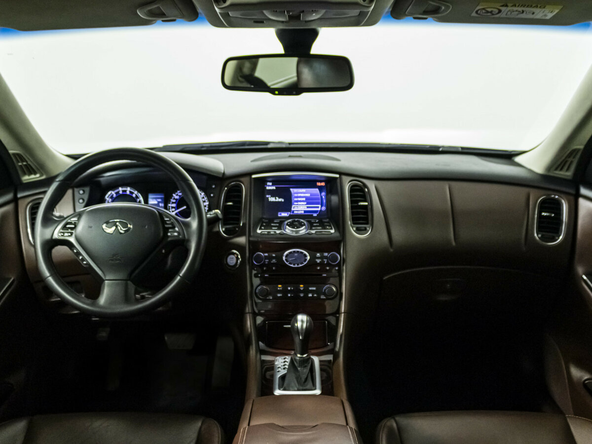 Infiniti QX50 I Рестайлинг, 2016 Фото №12