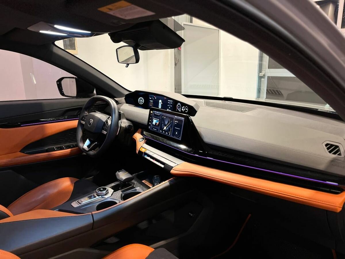 Changan UNI-V I, 2023 Фото №11