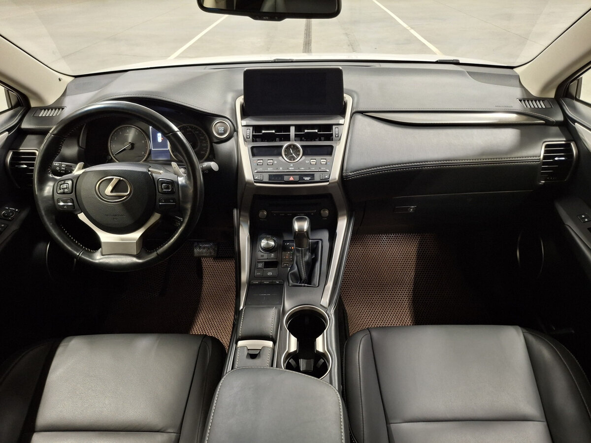 Lexus NX 300 I Рестайлинг, 2018 Фото №13