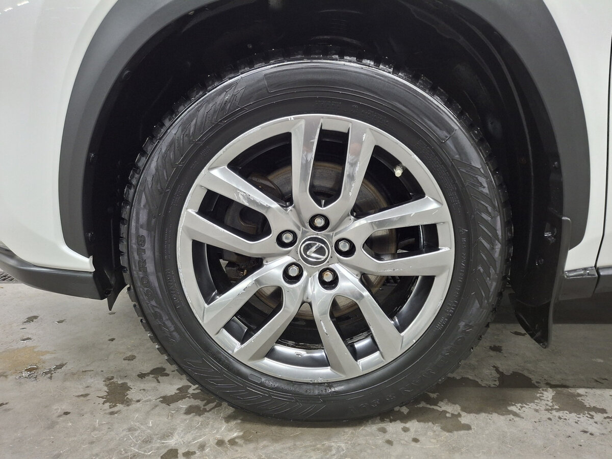 Lexus NX 300 I Рестайлинг, 2018 Фото №17