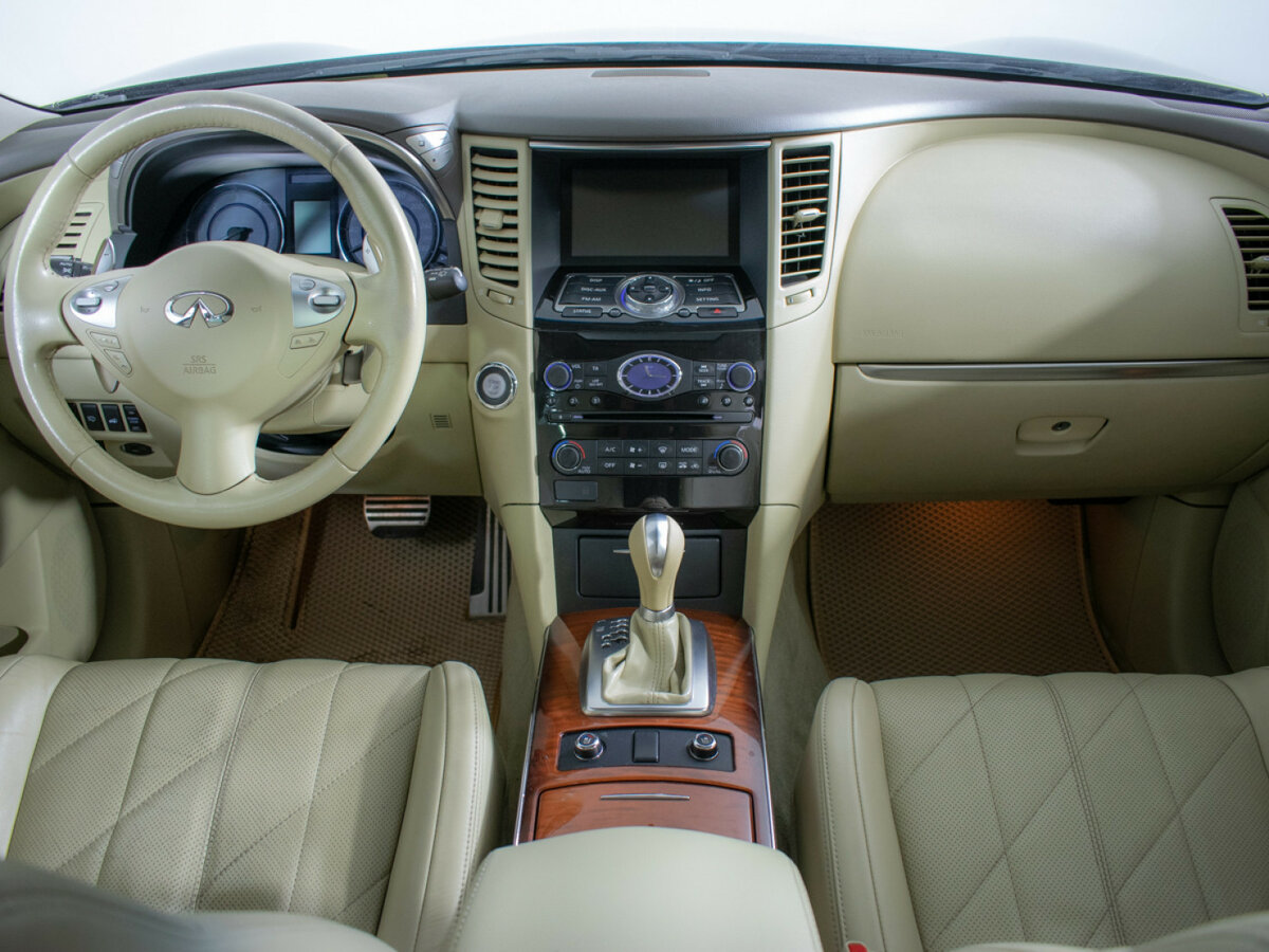 Infiniti QX70, 2015 Фото №9