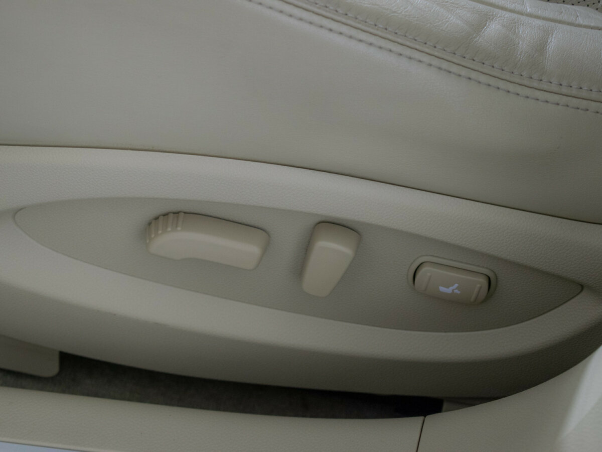 Infiniti QX70, 2015 Фото №11