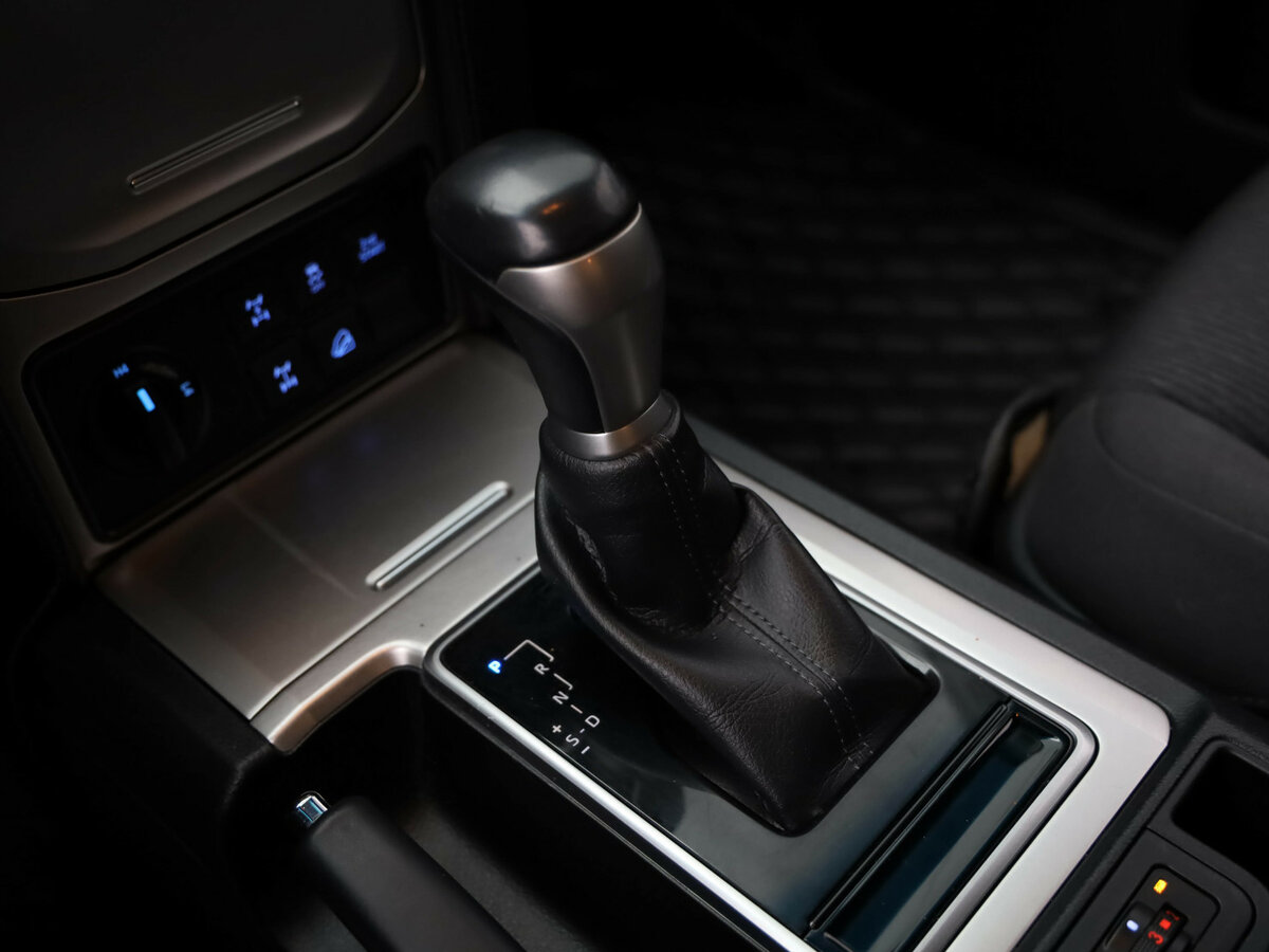 Toyota Land Cruiser Prado 150 Series Рестайлинг 3, 2021 Фото №17