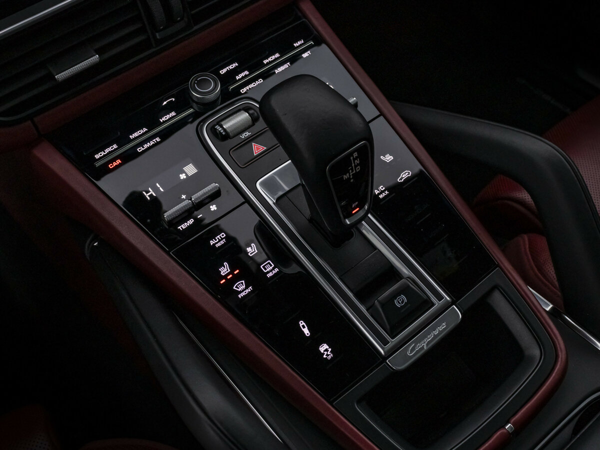 Porsche Cayenne Turbo III, 2018 Фото №20