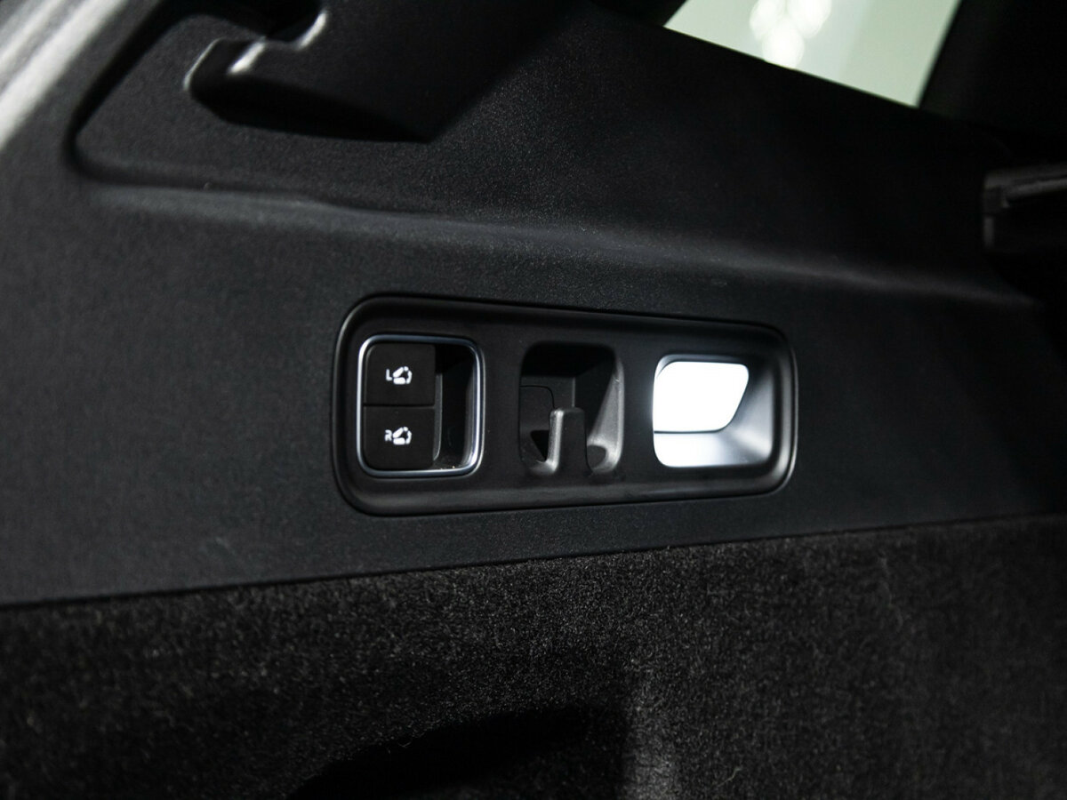 Li Auto (Lixiang) L6, 2024 Фото №24