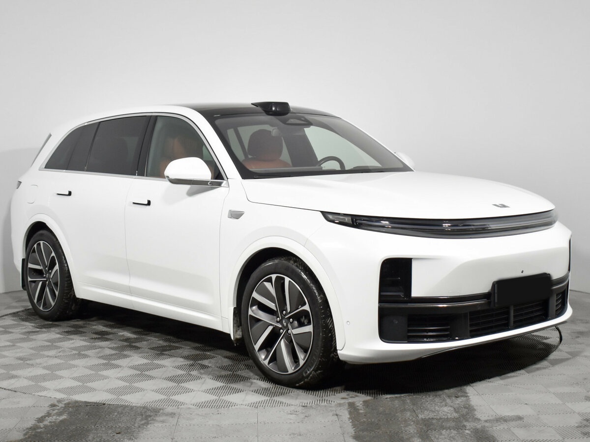Li Auto (Lixiang) L7 52.3 kWh I Рестайлинг, 2024 - 81 081 км. | Фото №3