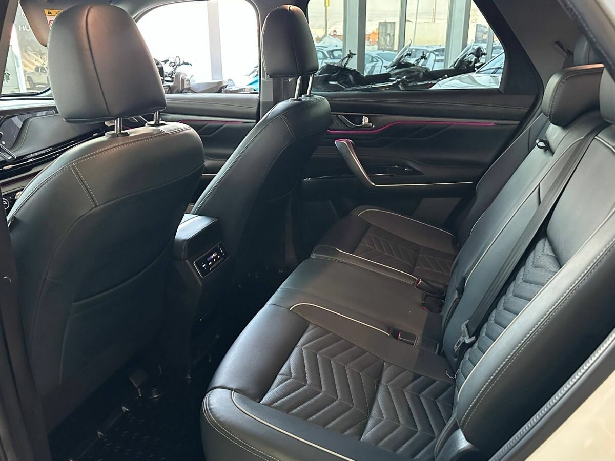 Changan CS95 I Рестайлинг 2, 2023 Фото №11