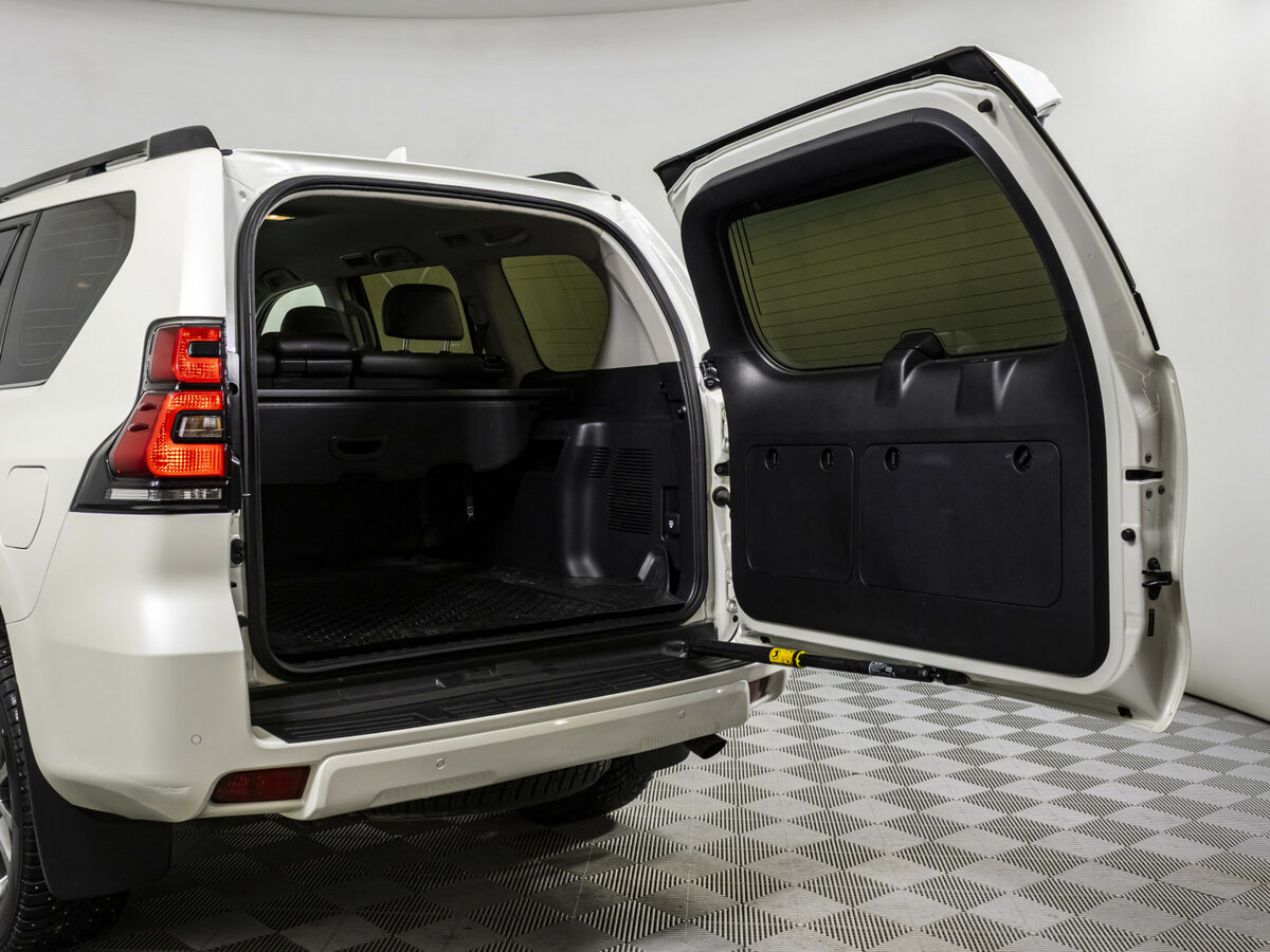 Toyota Land Cruiser Prado 150 Series Рестайлинг 2, 2020 Фото №14