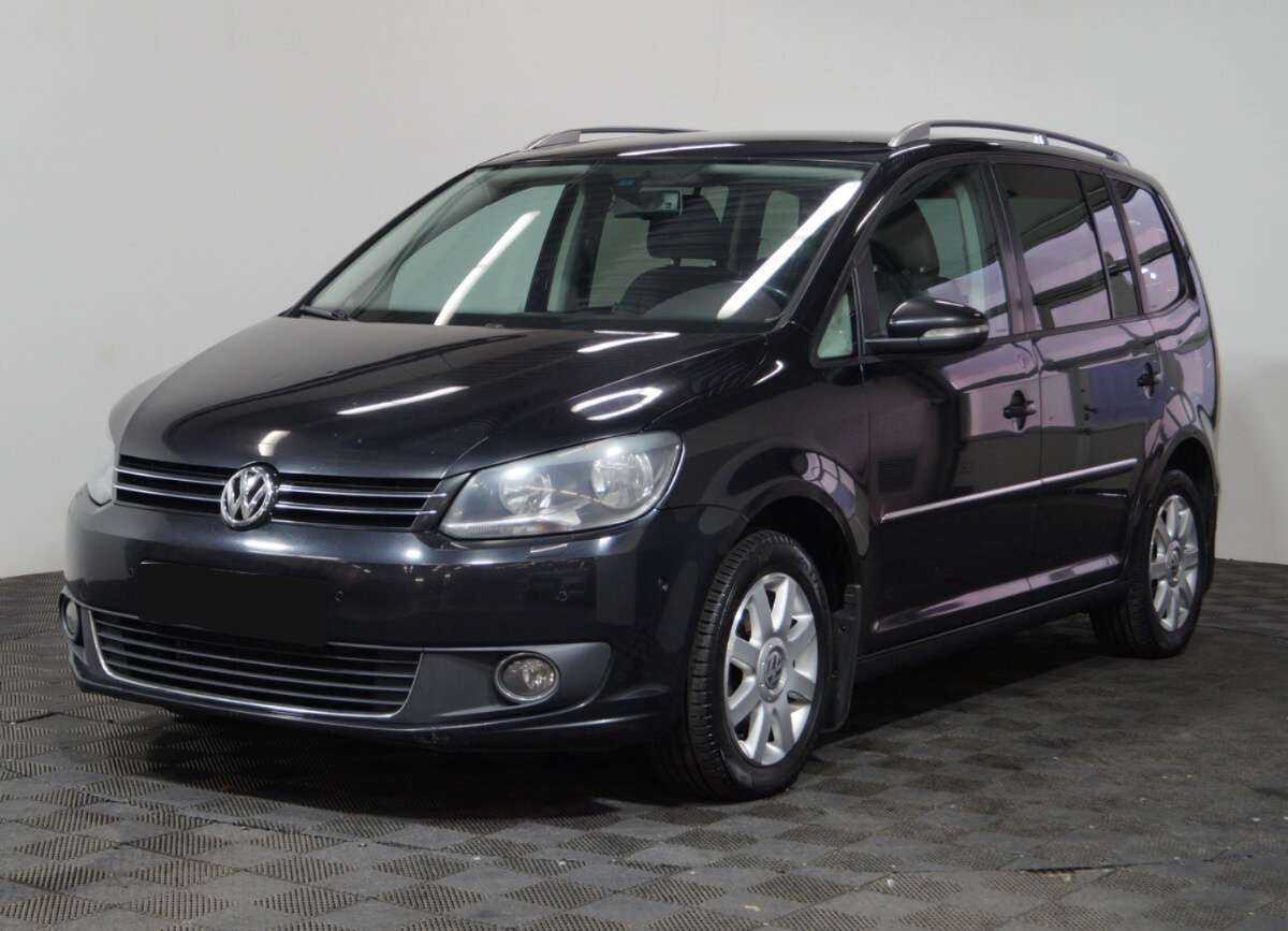 Volkswagen Touran, 2012 - 172 000 км. | Фото №1