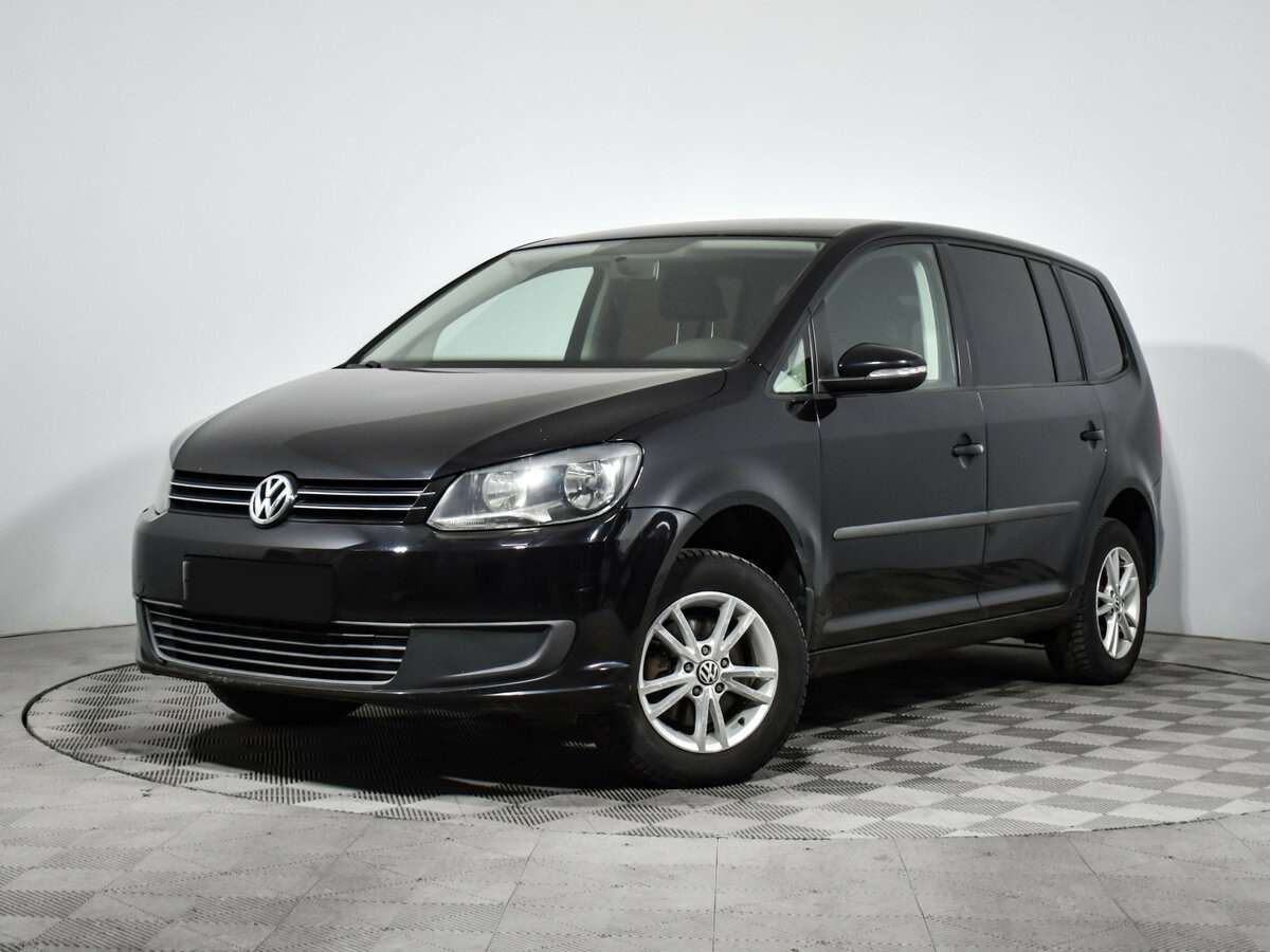 Volkswagen Touran, 2010 - 233 470 км. | Фото №1