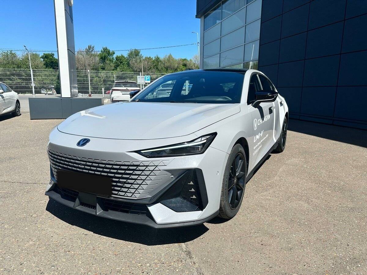 Changan UNI-V, 2024 - 750 км. | Фото №1