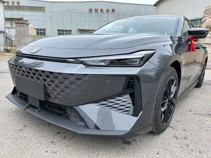 Changan UNI-V, 2025 - 100 км. | Фото №1