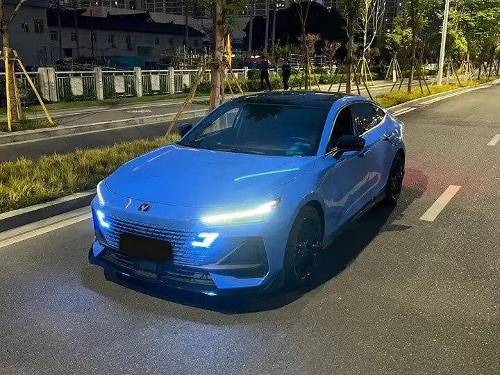 Changan UNI-V, 2022 - 18 000 км. | Фото №1