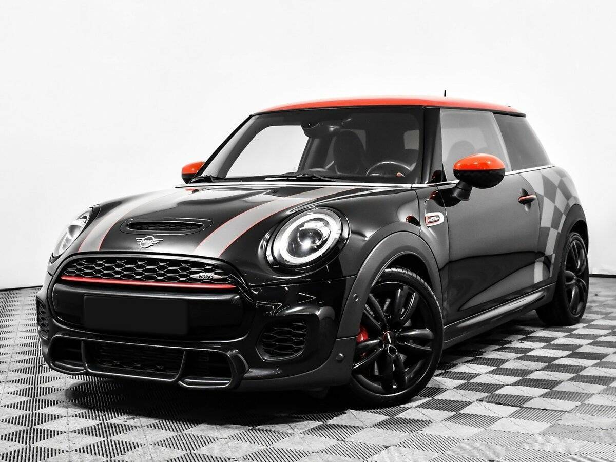 Mini Hatch JCW John Cooper Works, 2019 - 116 100 км. | Фото №1
